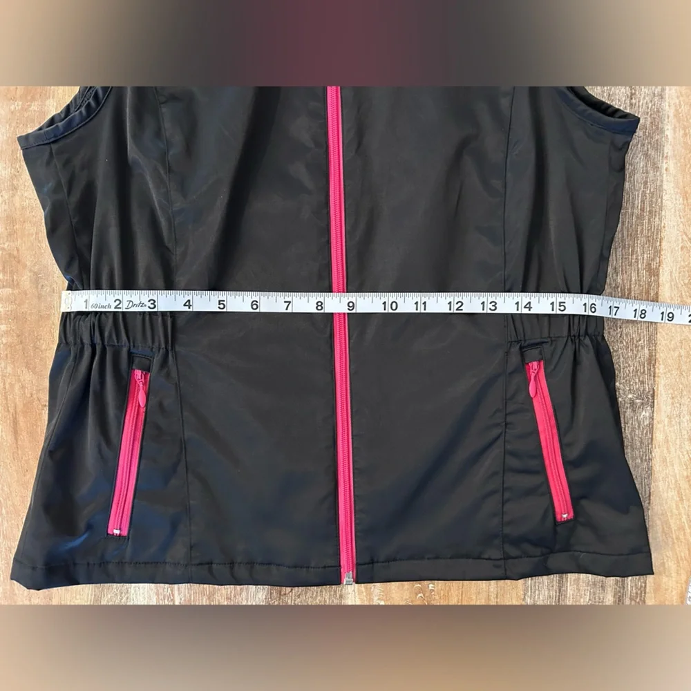 EP Pro Poppy‎ Hills Golf Vest  Women's Size Small Black with Pink Accents